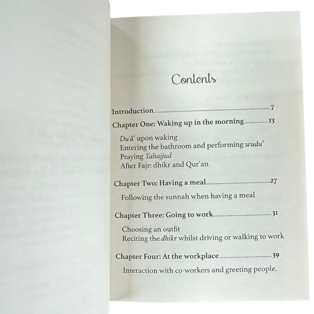 Stay Connected: A Pocket Guide of Prayers for Muslims by Abeer Arain Pocket Sized