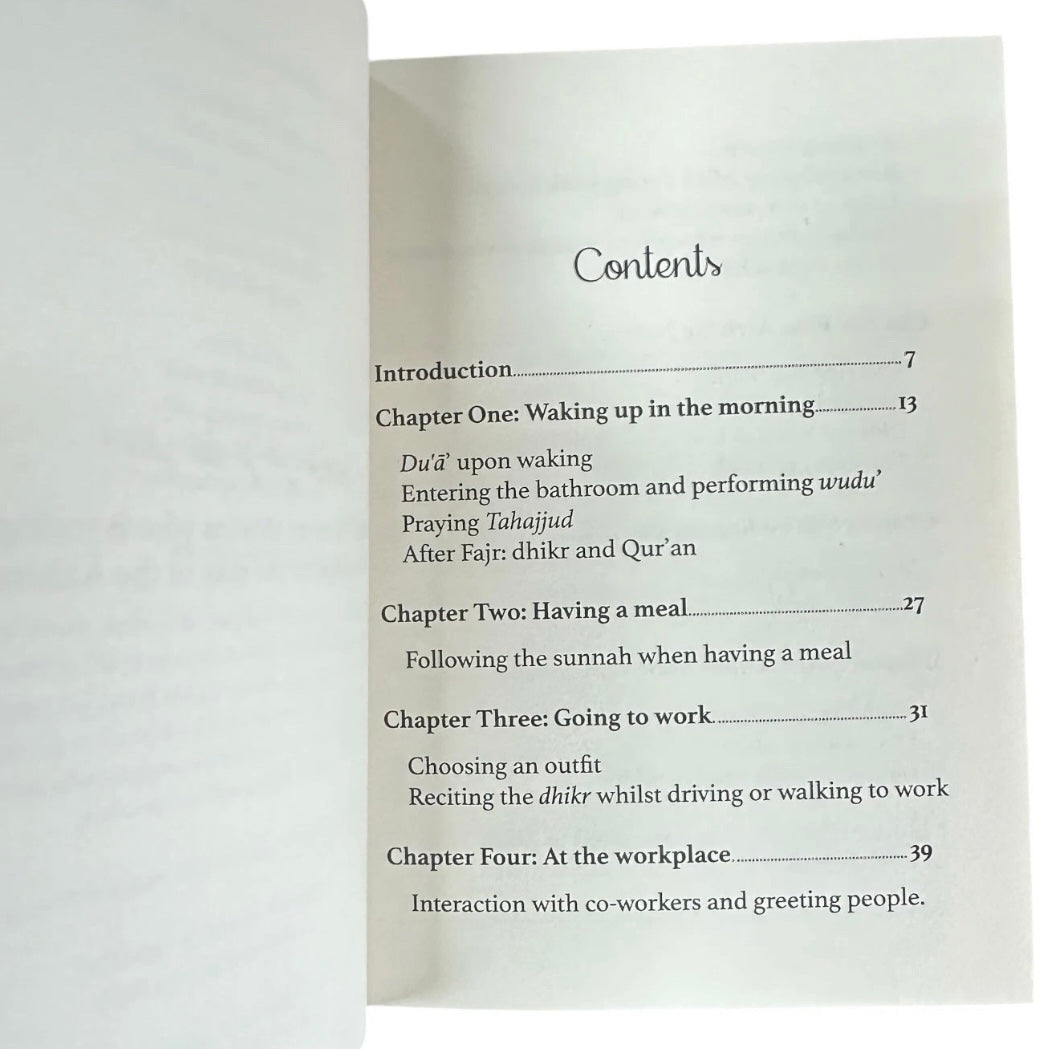 Stay Connected: A Pocket Guide of Prayers for Muslims by Abeer Arain Pocket Sized