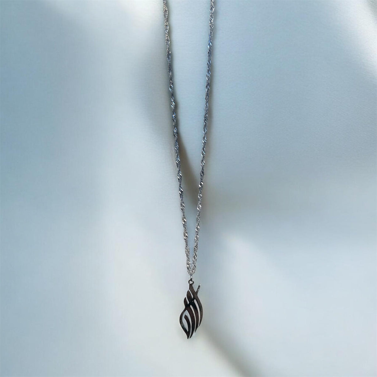 Calligraphy Allah Pendant Necklace - Silver