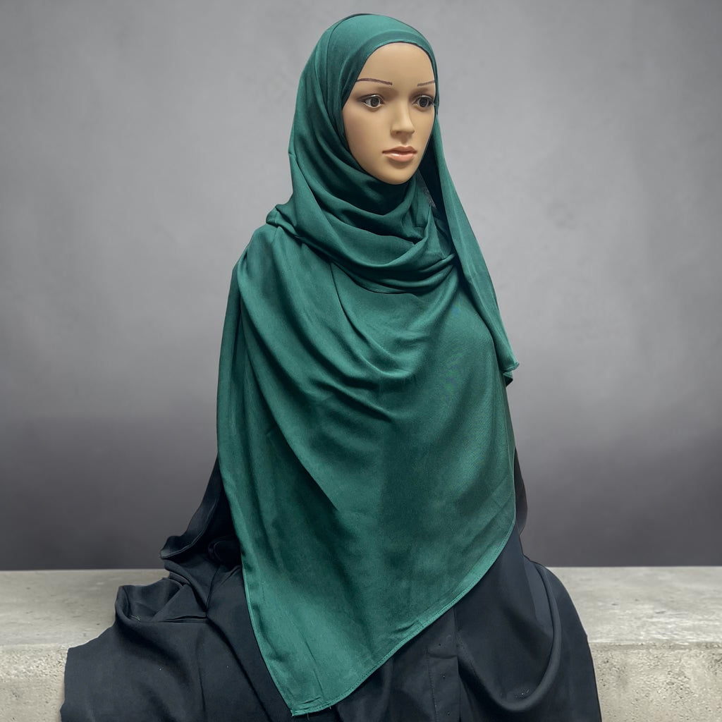 Emerald Green Standard Modal Hijab – Soft Non-Slip Muslim Hijab Scarf | All-Day Comfort