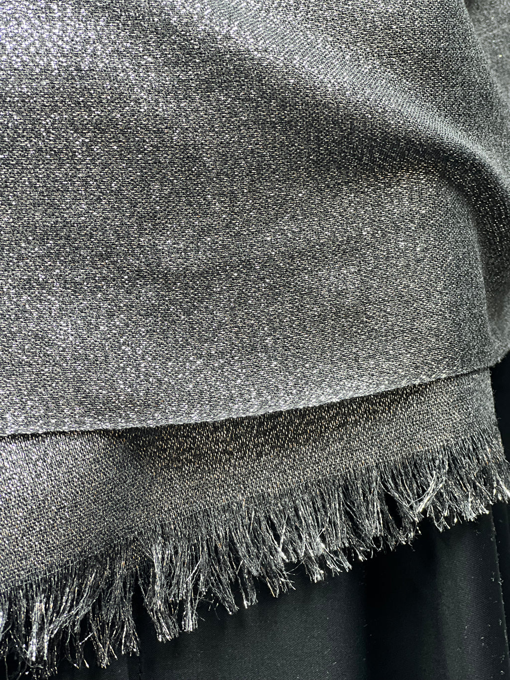 XL Shimmer Viscose Hijab - Black/Silver