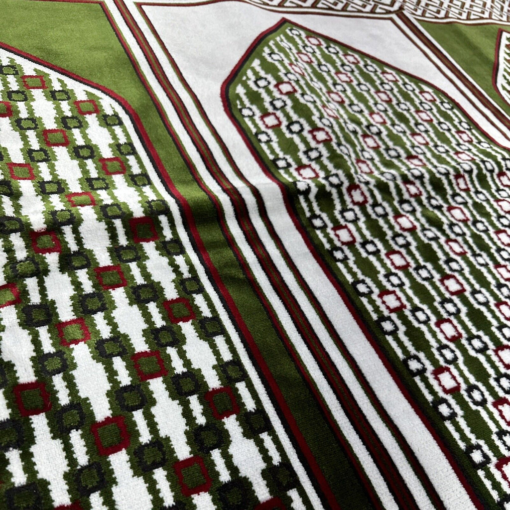 4 Person Prayer Rug - 2004